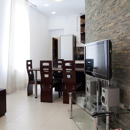 Your Comfortable Stay In Apartment Next To Opera House Lviv Exterior foto